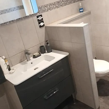 Maison En גרנדה-סינטה